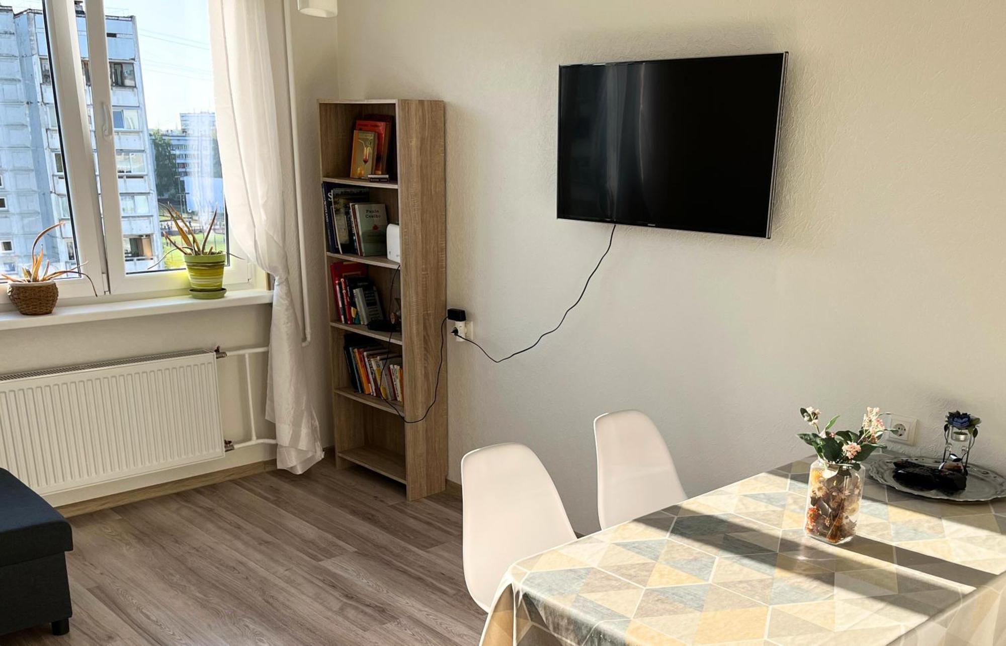Cosy & Spacious Flat In Íbúð Riga
